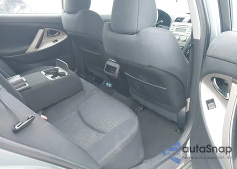 2008 Toyota Camry Se V6 z USA, uszkodzony, nr VIN 4T1BK46KX8U570610